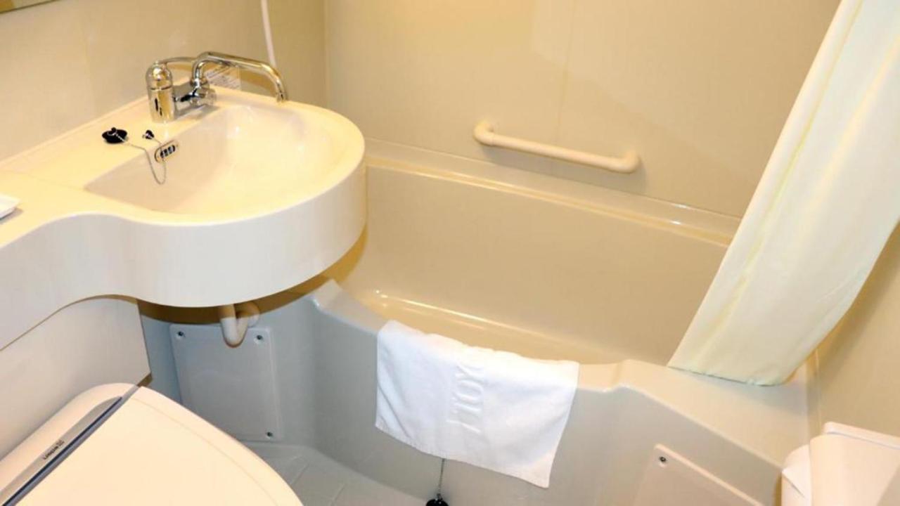 Toyoko Inn Kurashiki-Eki Minami-Guchi Exterior foto